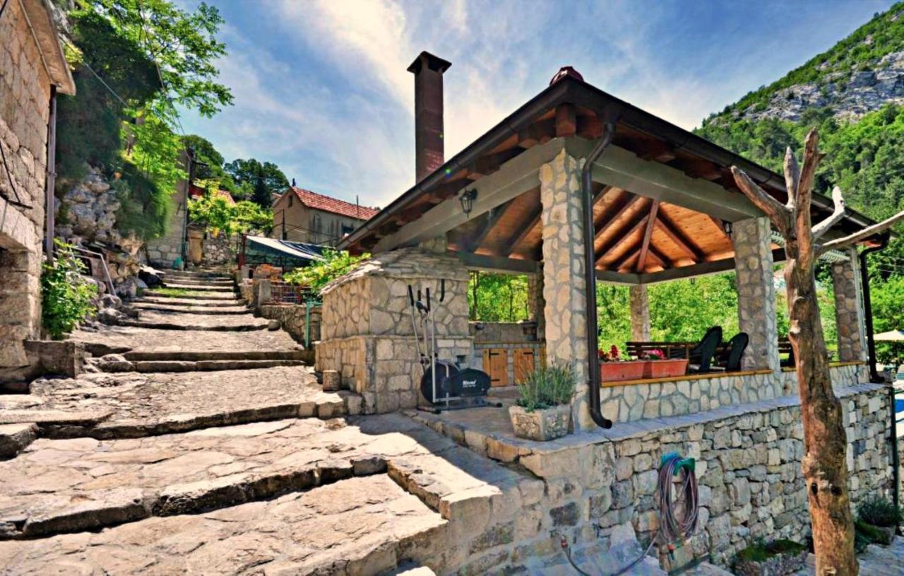 Holiday Home With A Private Pool Podspilje  Exterior photo